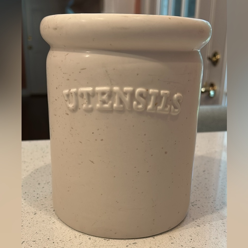 T.J.Maxx Speckled White Utensil Crock